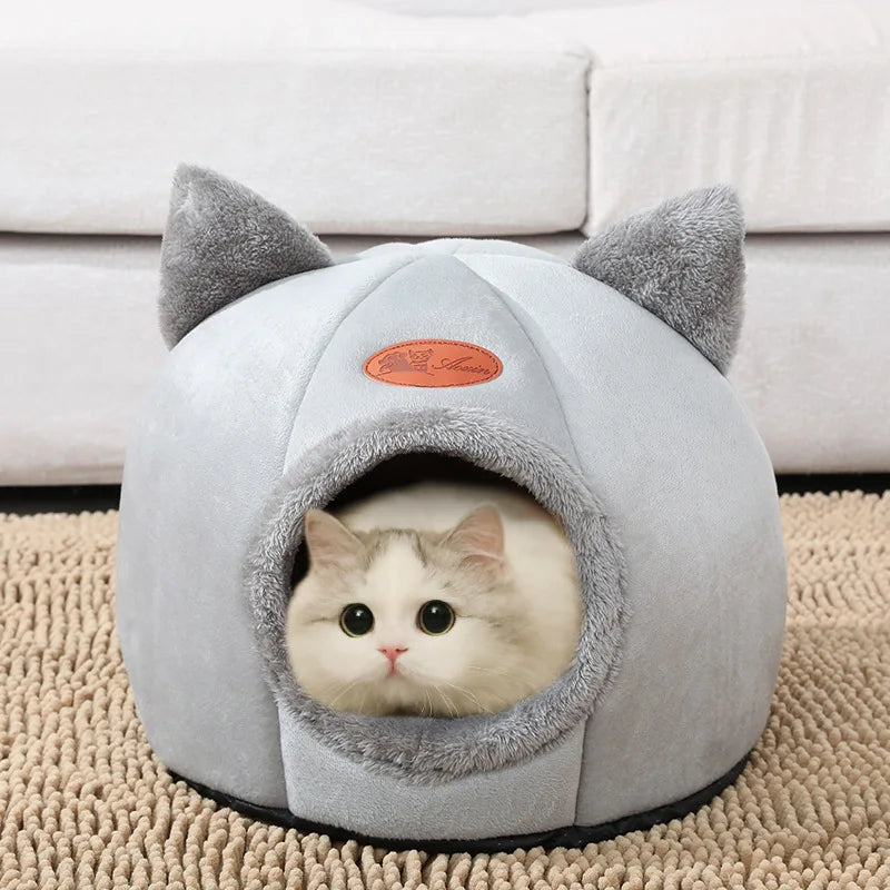 Nid caverne cosy en peluche pour chat — chaleur et intimité