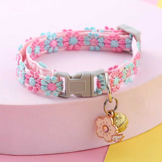 Collier chat coloré avec grelot — motif empreintes