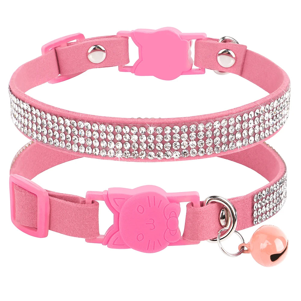 Collier chat rose suédine — strass & grelot sécurisé