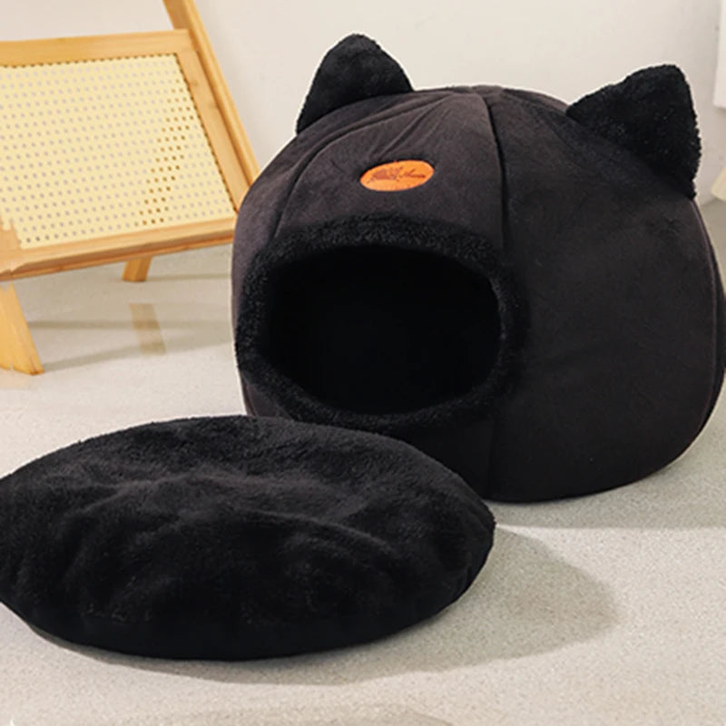 Nid caverne cosy en peluche pour chat — chaleur et intimité