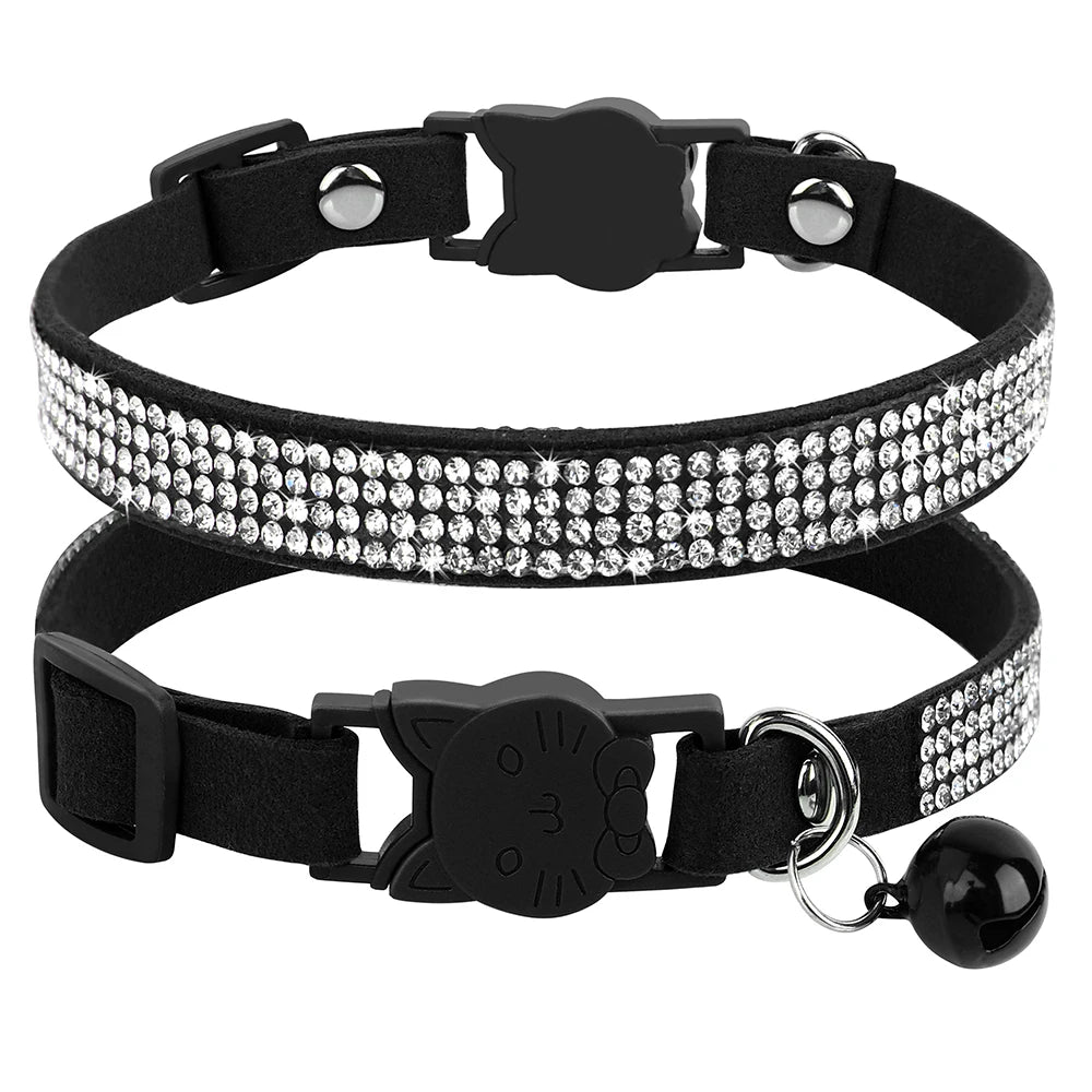 Collier chat rose suédine — strass & grelot sécurisé