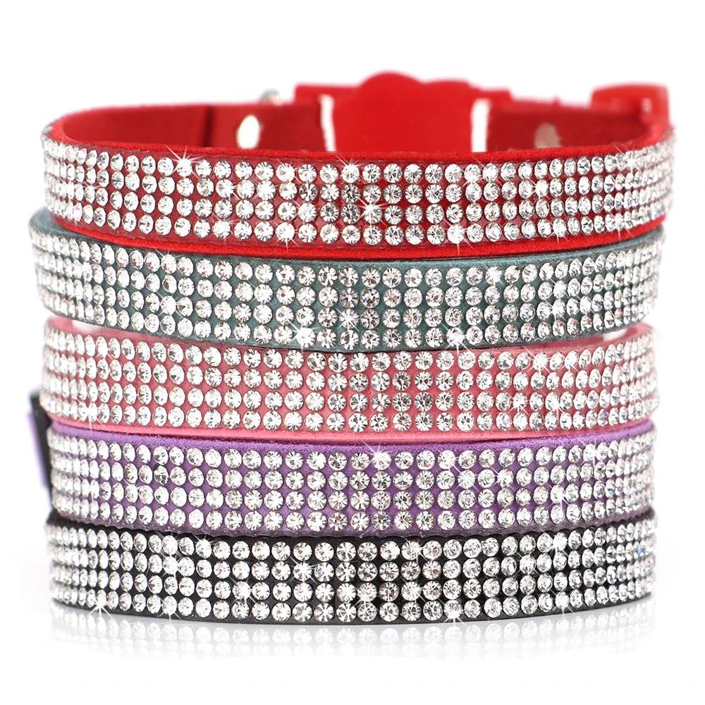 Collier chat rose suédine — strass & grelot sécurisé