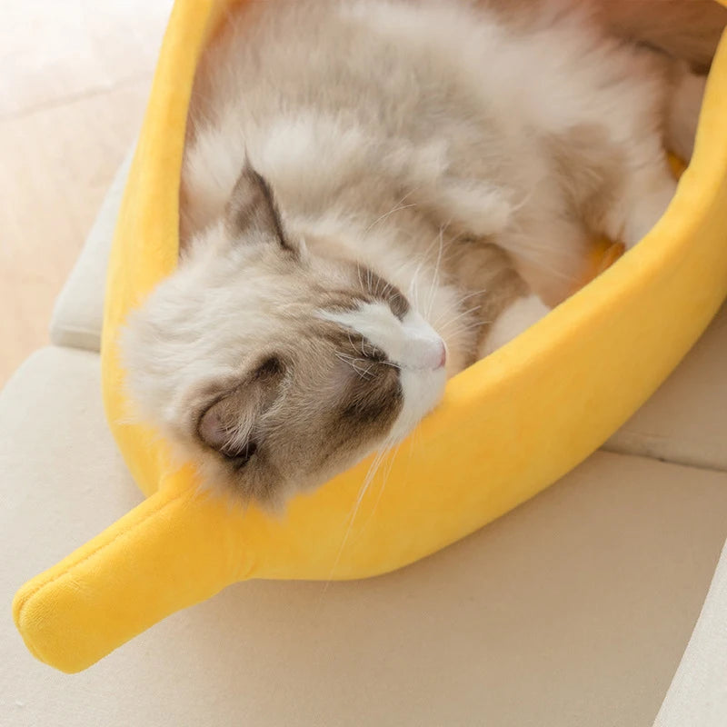 Lit banane moelleux pour chat — la cachette tendance