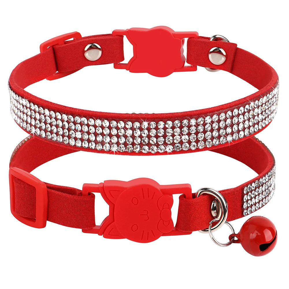 Collier chat rose suédine — strass & grelot sécurisé