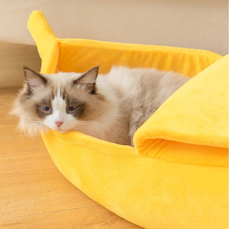 Lit banane moelleux pour chat — la cachette tendance