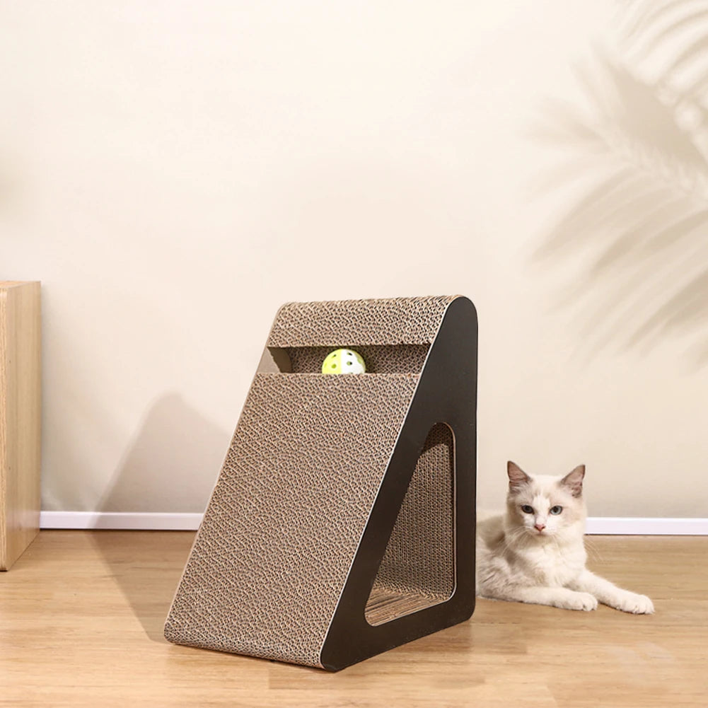 Griffoir triangulaire 2-en-1 avec balle rotative — anti-stress pour chat